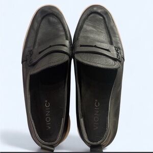 Vionic Black Leather Penny Loafers. Women SZ 8.5